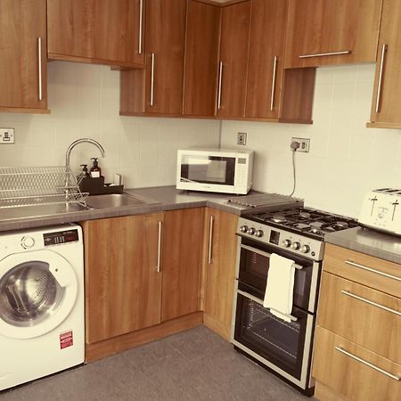 Home In Longwell Green Warmley Extérieur photo