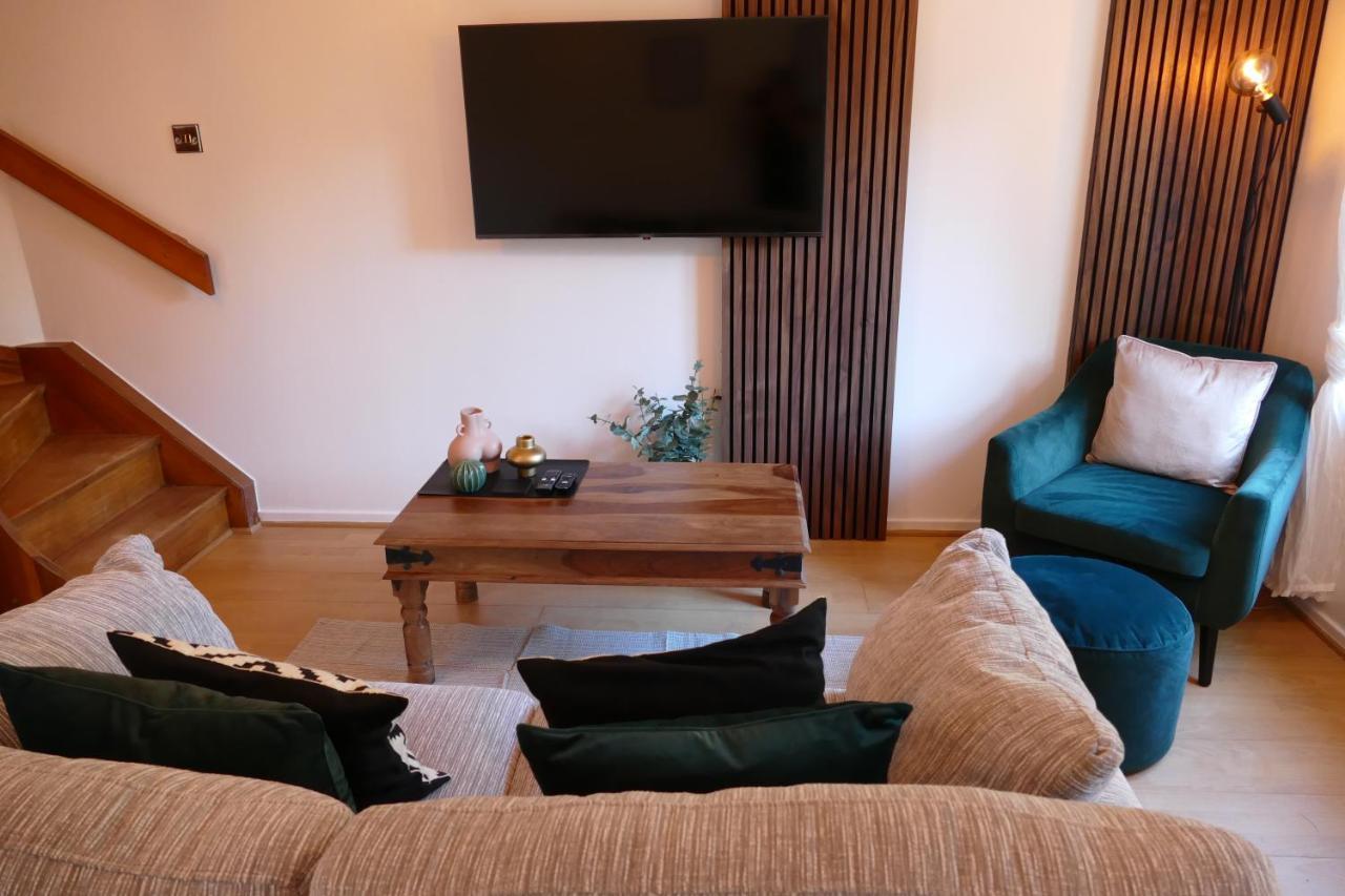 Home In Longwell Green Warmley Extérieur photo